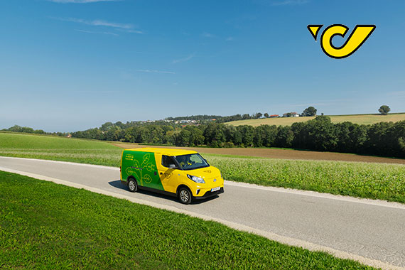 Österreichische Post: Zustellung mit E-Fahrzeug, Post-Logo